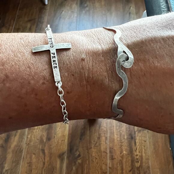 Sterling Silver Artist Made Bangle Bracelet - Picture 2 of 7